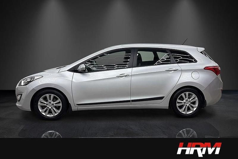 Begagnad Hyundai i30 135 HK (99 kW) 2014 Silver Kombi