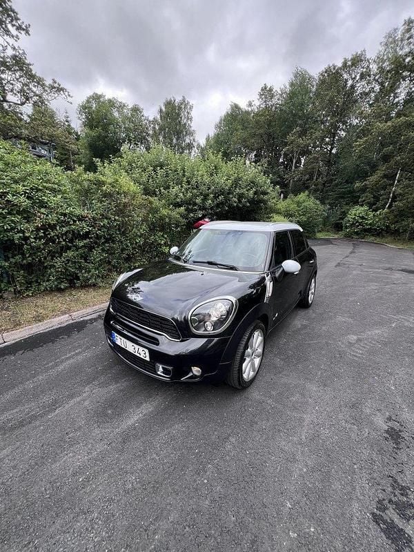 Svart Begagnad 2013 Mini Cooper S Countryman SUV | 124 000 kr (Marknadspris) - Bild 1/4