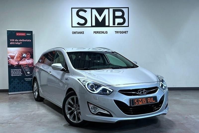 Silver Begagnad 2013 Hyundai i40 Kombi | 69 900 kr (Marknadspris) - Bild 1/4
