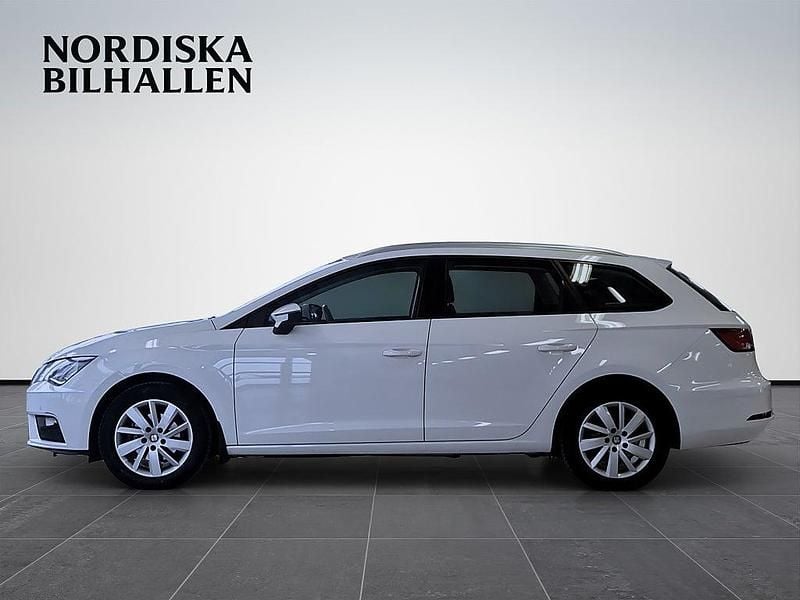 Begagnad Seat Leon ST Style 110 HK (80 kW) 2017 Vit Kombi