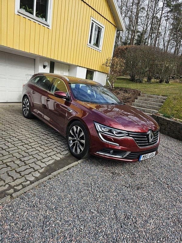 Röd Begagnad 2017 Renault Talisman Kombi | 154 000 kr - Bild 1/4