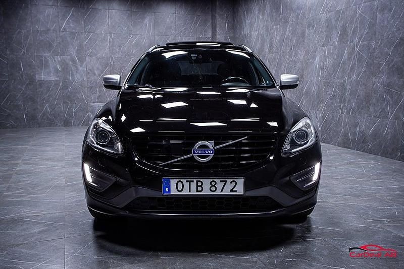 Begagnad Volvo XC60 R-Design 190 HK (139 kW) 2015 Svart SUV