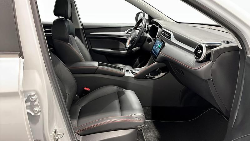 Begagnad MG ZS Luxury 130 kW (177 HK) 2022 Vit SUV