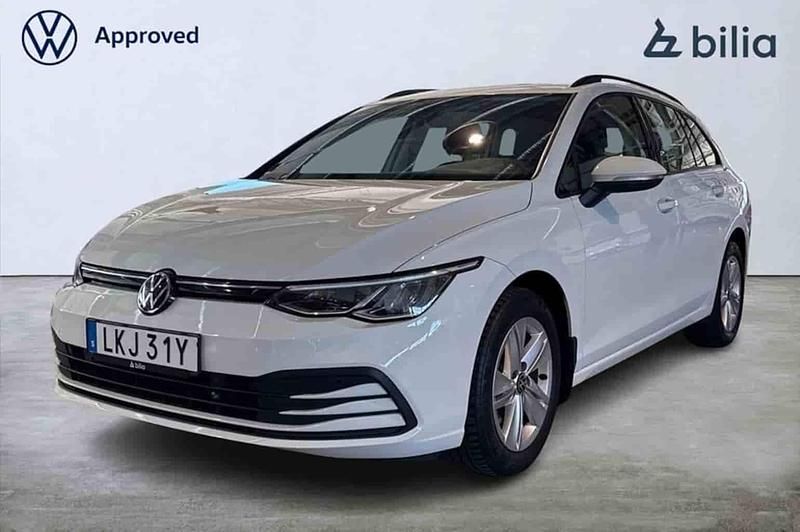 Vit Begagnad 2022 VW Golf VIII Kombi | 229 000 kr (Bra pris) - Bild 1/1