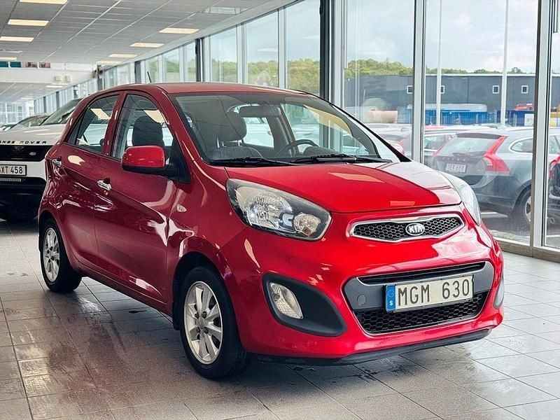 Röd Begagnad 2013 Kia Picanto Halvkombi | 49 900 kr (Marknadspris) - Bild 1/3