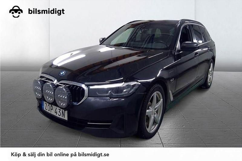 Begagnad BMW 530 292 HK (214 kW) 2023 Svart Kombi