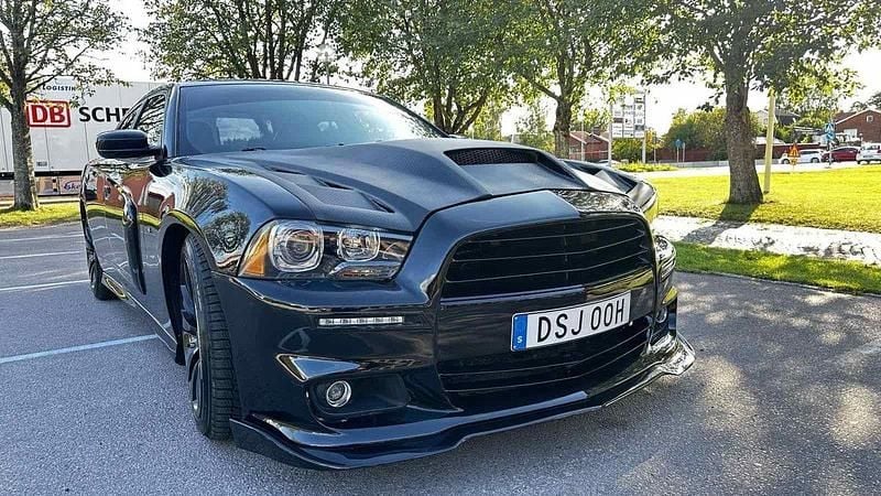Svart Begagnad 2014 Dodge Charger Sedan | 299 000 kr - Bild 1/4