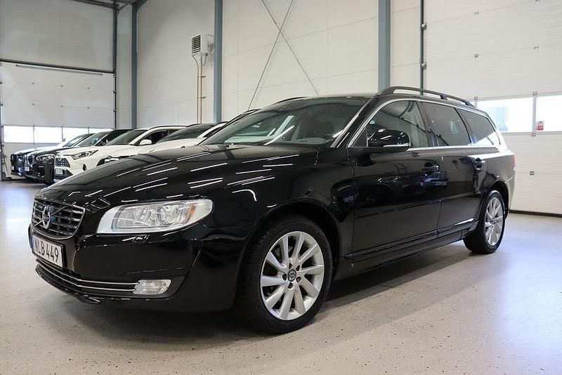 Svart Begagnad 2016 Volvo V70 Momentum Kombi | 99 800 kr (Bra pris) - Bild 1/4