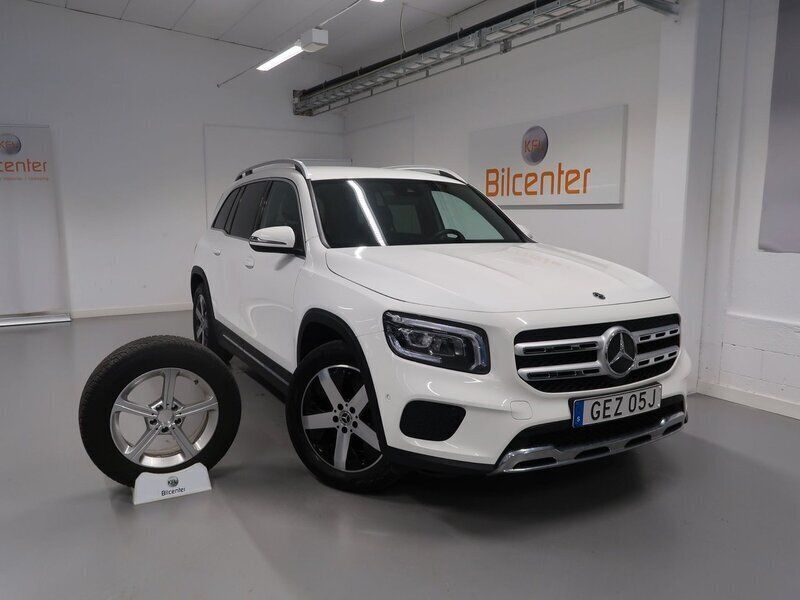 Vit Begagnad 2021 Mercedes GLB180 SUV | 339 900 kr - Bild 1/3
