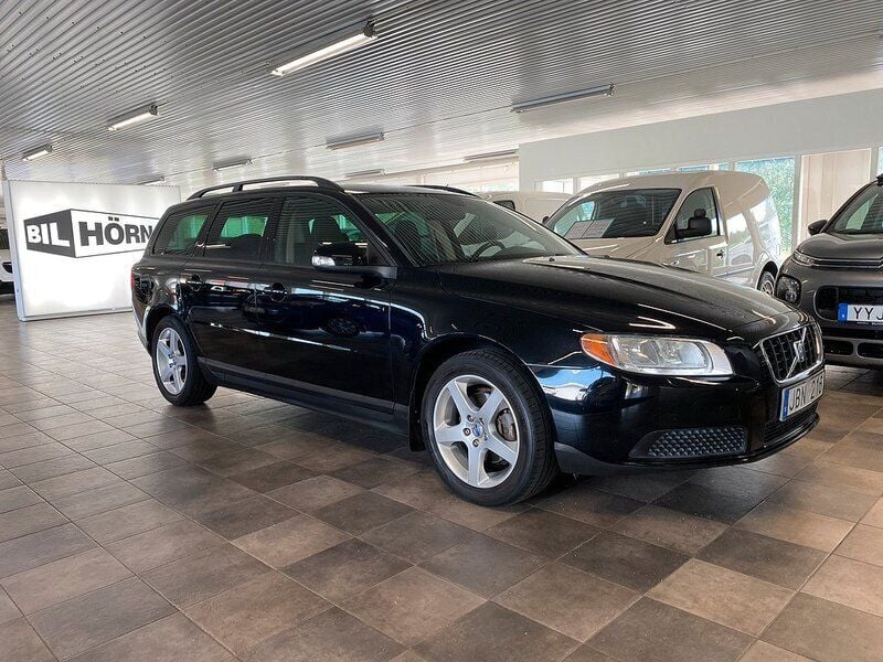 Svart Begagnad 2008 Volvo V70 Kinetic Kombi | 89 000 kr (Lite dyr) - Bild 1/4