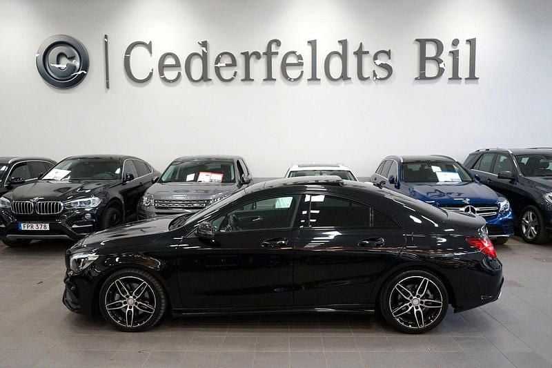 Svart Begagnad 2017 Mercedes CLA220 AMG Sedan | 259 900 kr (Lite dyr) - Bild 1/4