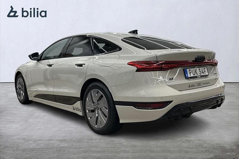 Begagnad Audi e-tron Sportback S-Line 314 kW (428 HK) 2025 Brun SUV