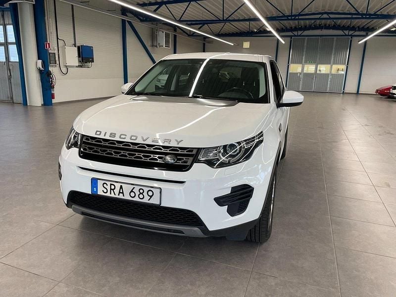 Vit Begagnad 2018 Land Rover Discovery Sport SUV | 234 900 kr (Marknadspris) - Bild 1/4