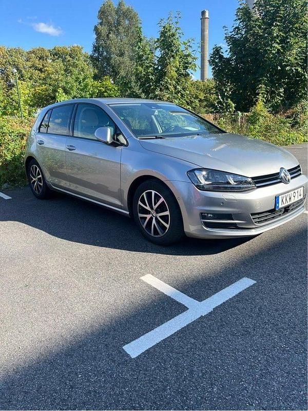 Silver Begagnad 2014 VW Golf VII GT Halvkombi | 100 000 kr (Bra pris) - Bild 1/4
