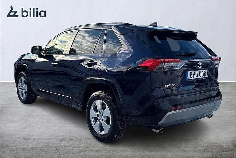 Begagnad Toyota RAV4 Hybrid Style 224 HK (164 kW) 2022 Blå SUV