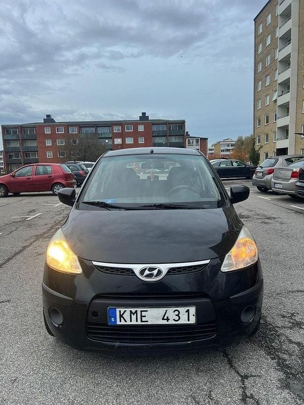 Svart Begagnad 2009 Hyundai i10 Halvkombi | 12 500 kr (Bra pris) - Bild 1/4
