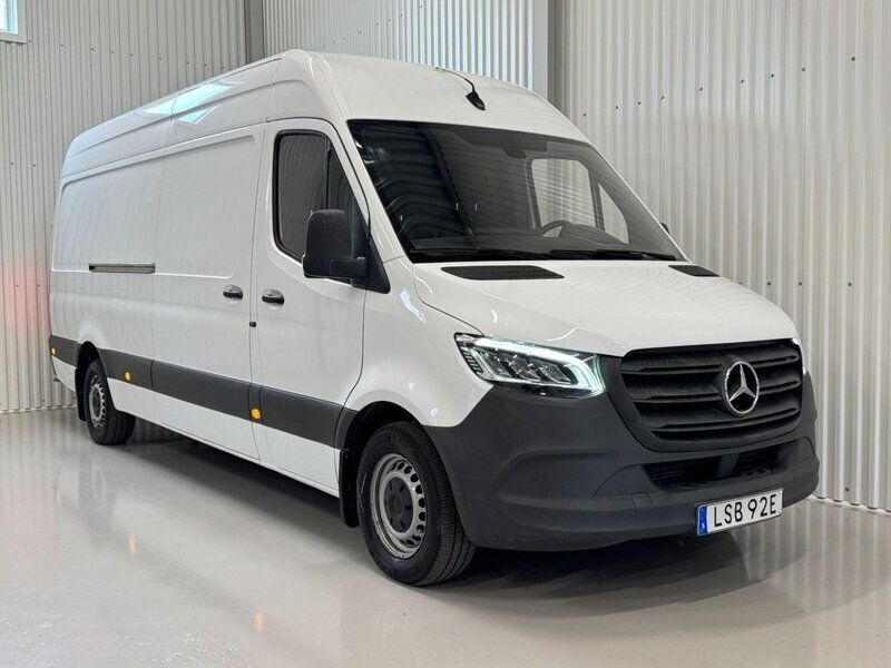 Vit Begagnad 2020 Mercedes Sprinter Van | 379 900 kr (Marknadspris) - Bild 1/4