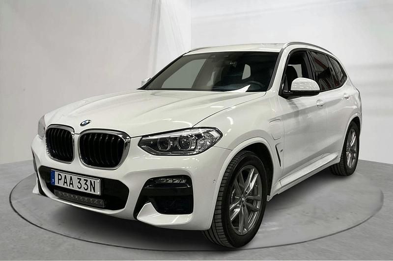 Vit Begagnad 2021 BMW X3 Performance SUV | 362 000 kr - Bild 1/4