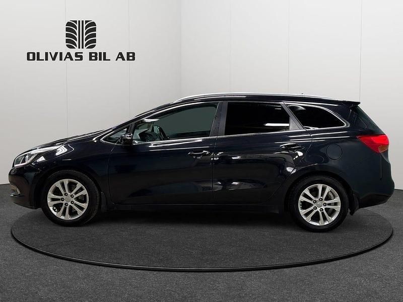 Begagnad Kia Ceed Sportswagon Comfort 128 HK (94 kW) 2015 Svart Kombi