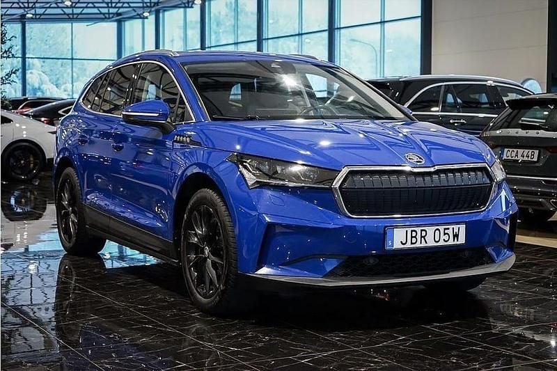 Begagnad Skoda Enyaq iV 150 kW (204 HK) 2022 Blå SUV