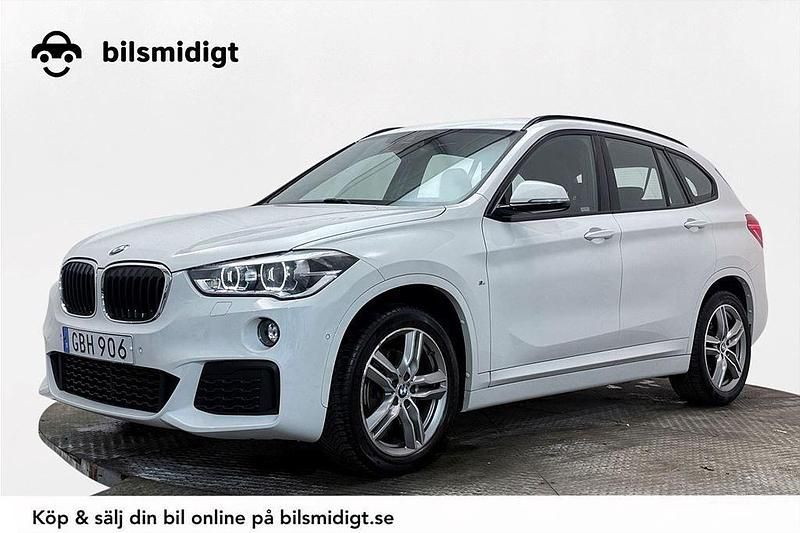 Vit Begagnad 2018 BMW X1 M Sport SUV | 258 900 kr (Lite dyr) - Bild 1/3