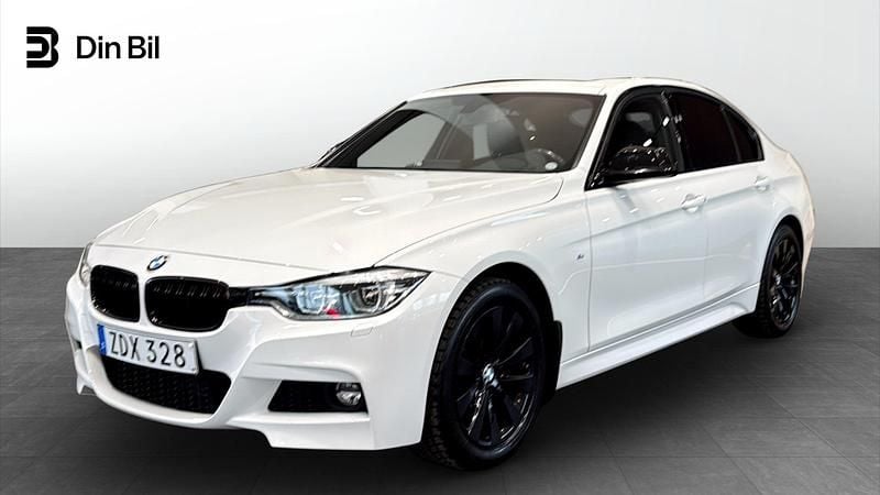 Vit Begagnad 2018 BMW 320 M Sport Sedan | 249 000 kr (Marknadspris) - Bild 1/4