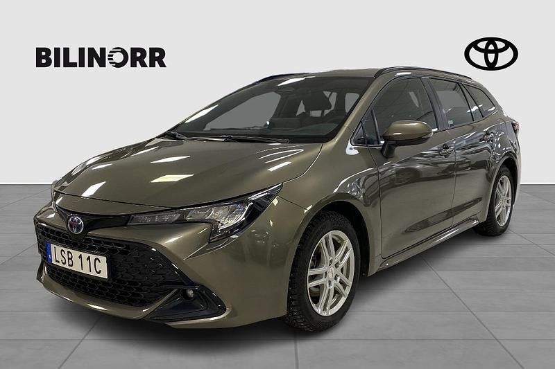 Begagnad Toyota Corolla Active 141 HK (103 kW) 2024 Grön Kombi