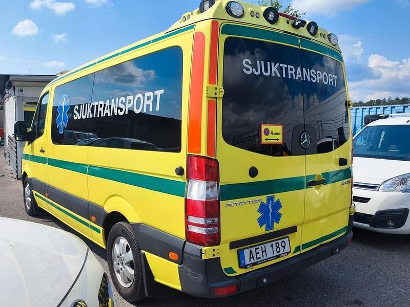 Begagnad Mercedes Sprinter 164 HK (120 kW) 2018 Flerfärgad Van