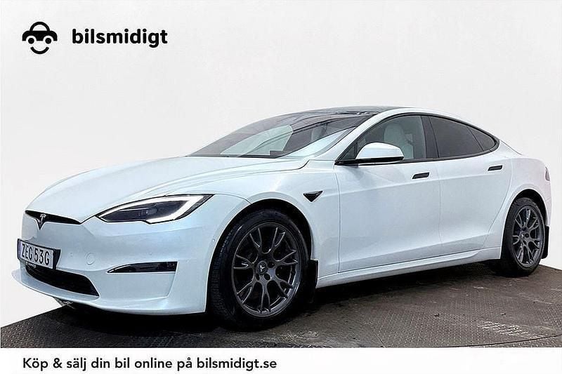 Vit Begagnad 2022 Tesla Model S Sedan | 714 900 kr (Marknadspris) - Bild 1/3