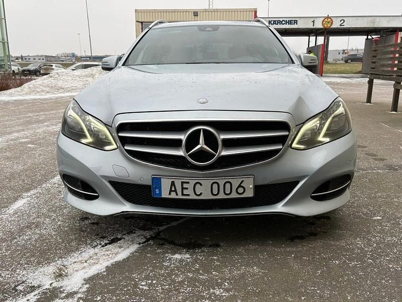 Begagnad 2014 Mercedes E220 | 135 000 kr (Marknadspris) - Bild 1/4