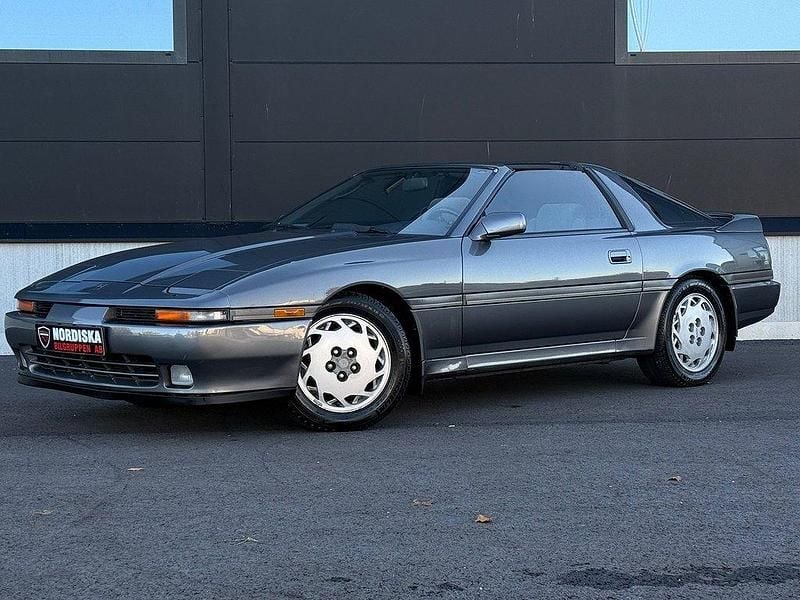 Begagnad Toyota Supra 235 HK (172 kW) 1989 Ljusgrå Sportkupé
