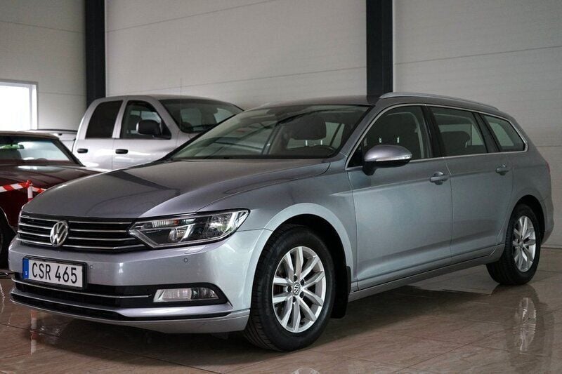 Silver Begagnad 2018 VW Passat Kombi | 164 500 kr (Bra pris) - Bild 1/4