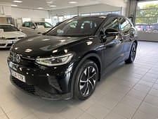 Svart (grenadilla black) Begagnad 2023 VW ID.4 Pro Performance SUV | 299 900 kr (Bra pris) - Bild 1/4
