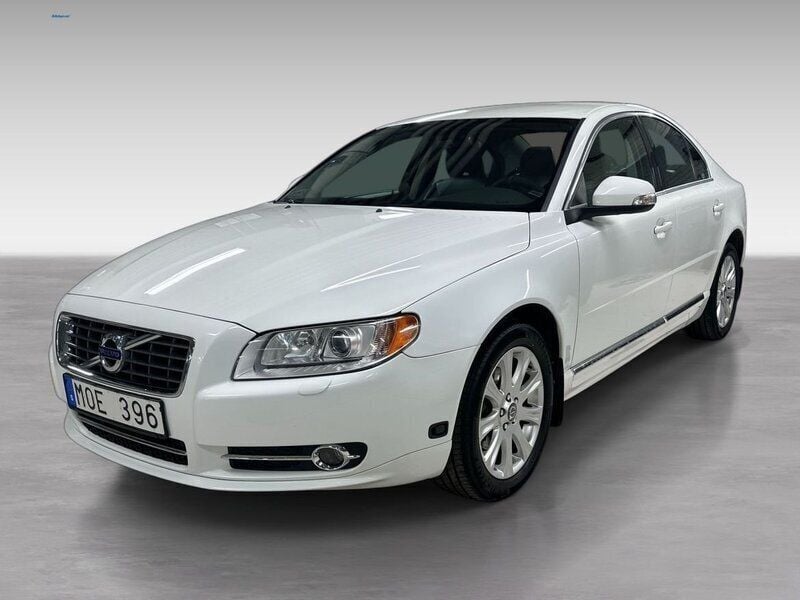 Vit Begagnad 2011 Volvo S80 Sedan | 124 000 kr - Bild 1/4