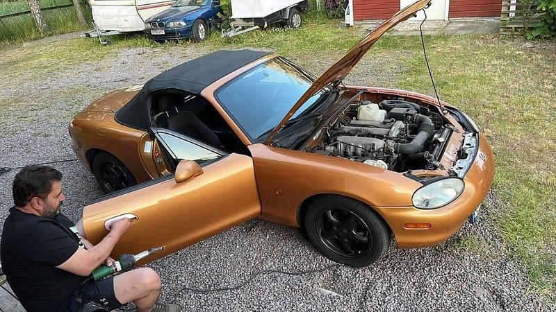Begagnad 1998 Mazda MX5 Cab | 40 000 kr - Bild 1/4