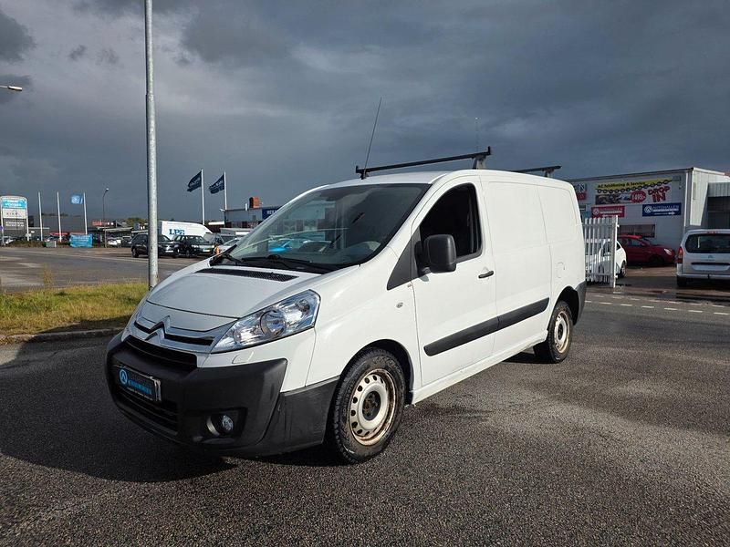Vit Begagnad 2012 Citroën Jumpy Minibuss | 89 200 kr (Dyr) - Bild 1/4