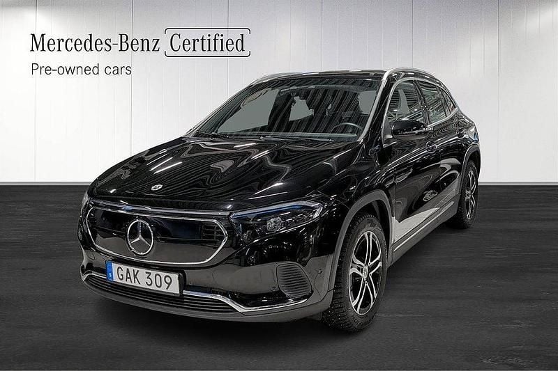 Svart Begagnad 2022 Mercedes EQA300 SUV | 389 000 kr (Marknadspris) - Bild 1/4