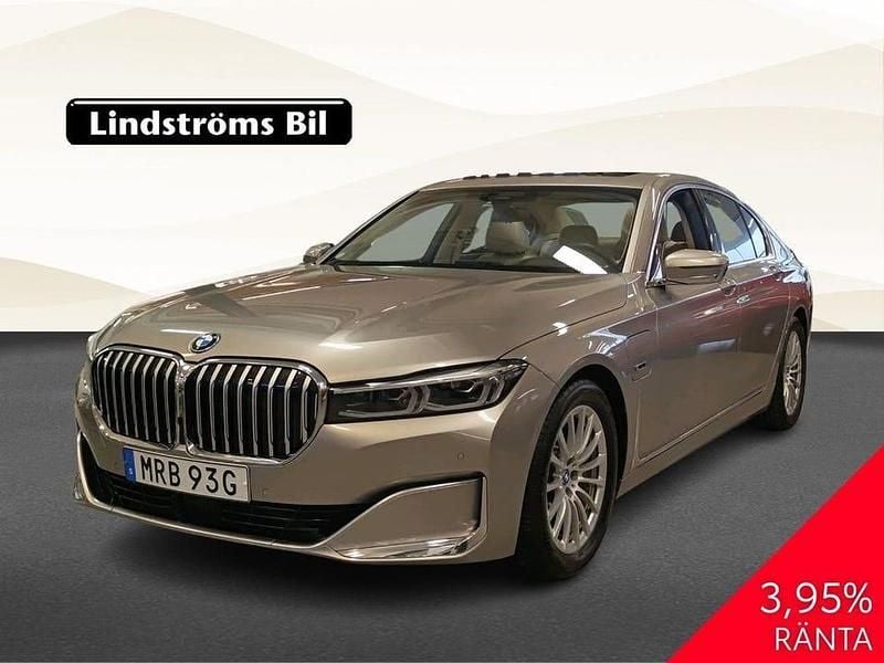Silver Begagnad 2022 BMW 745 Executive Sedan | 569 900 kr - Bild 1/3