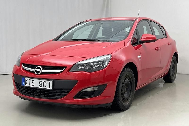 Röd Begagnad 2014 Opel Astra Active | 80 000 kr (Marknadspris) - Bild 1/4