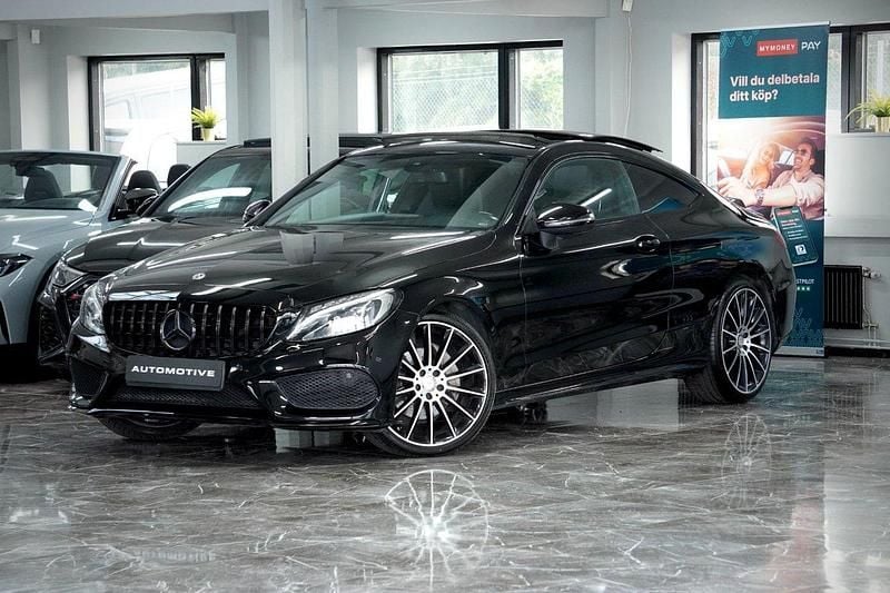Svart Begagnad 2016 Mercedes C220 AMG line Sportkupé | 269 900 kr (Dyr) - Bild 1/4