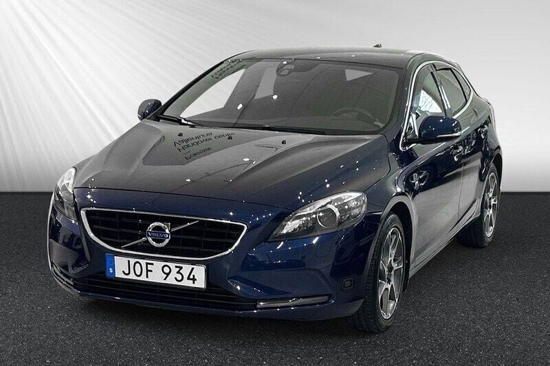 Blå Begagnad 2014 Volvo V40 Ocean Race Kombi | 169 800 kr (Marknadspris) - Bild 1/4