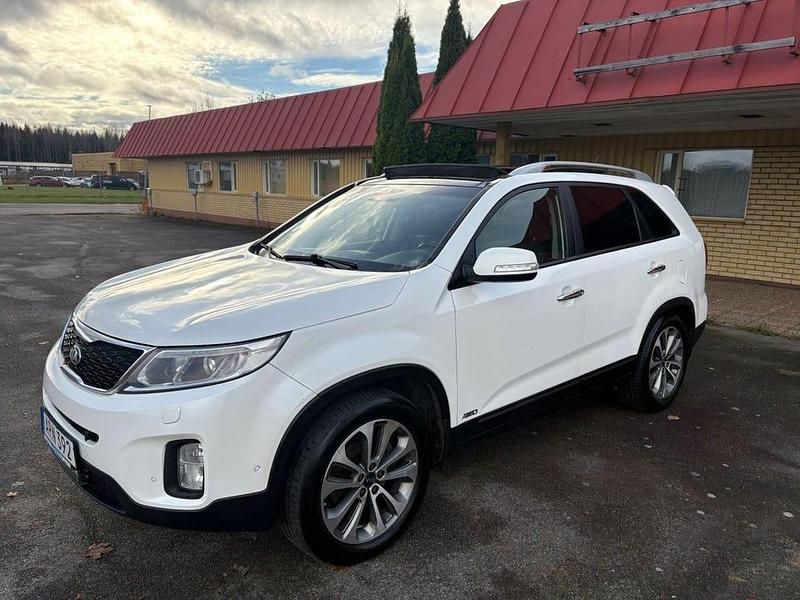 Vit Begagnad 2014 Kia Sorento SUV | 99 900 kr (Marknadspris) - Bild 1/4