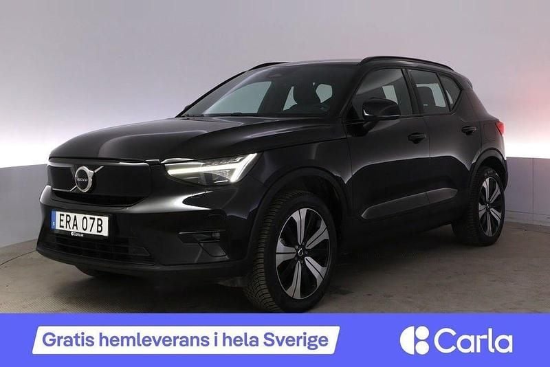 Svart Begagnad 2023 Volvo XC40 Plus SUV | 328 990 kr (Superpris) - Bild 1/2