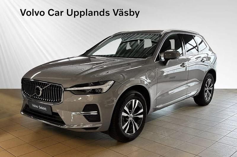 Grå Begagnad 2024 Volvo XC60 Core SUV | 449 900 kr (Bra pris) - Bild 1/2