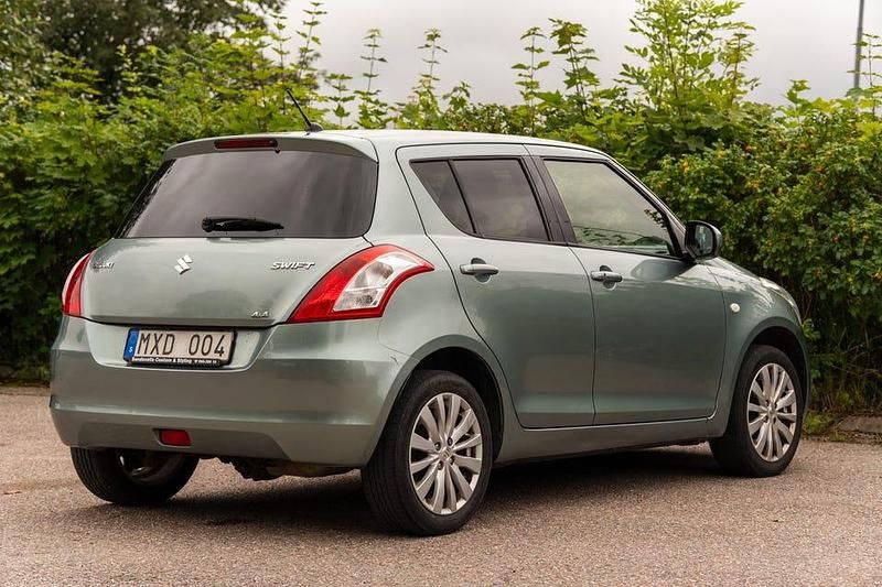Begagnad Suzuki Swift 94 HK (69 kW) 2012 Halvkombi