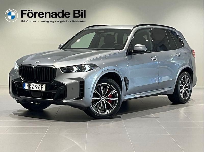 Grå Begagnad 2024 BMW X5 M Sport SUV | 929 000 kr - Bild 1/4