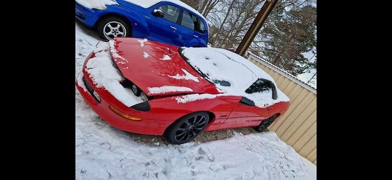 Begagnad 1996 Chevrolet Camaro LT Sportkupé | 55 000 kr - Bild 1/4