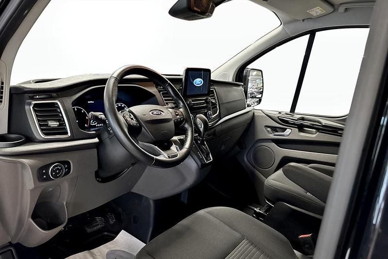 Begagnad Ford Transit Custom Limited 171 HK (125 kW) 2022 Svart Van
