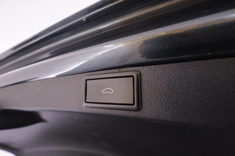 Begagnad Skoda Octavia 131 HK (96 kW) 2020 Grå Kombi