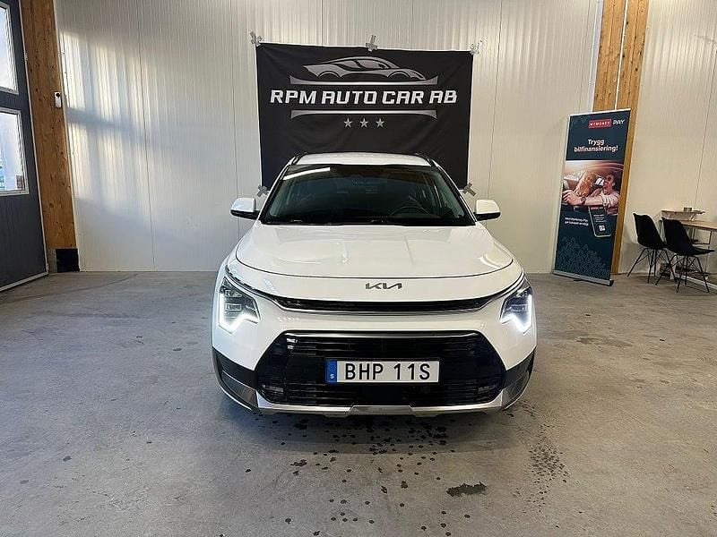 Begagnad Kia Niro Advance 184 HK (135 kW) 2022 Vit SUV